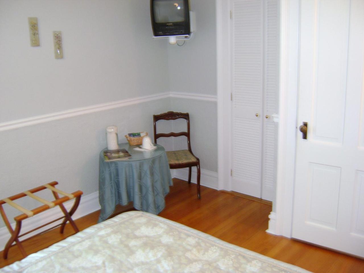 Four Creeks Bed&Breakfast Fairview  Exterior photo